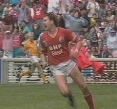 Paul McGregor 1992 semis after scoring against St George - rugby league history